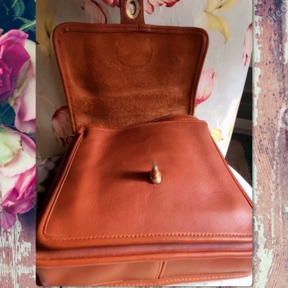 VINTAGE COACH BRITISH TAN LEATHER STATION BAG 5130 - Picture 7 of 16